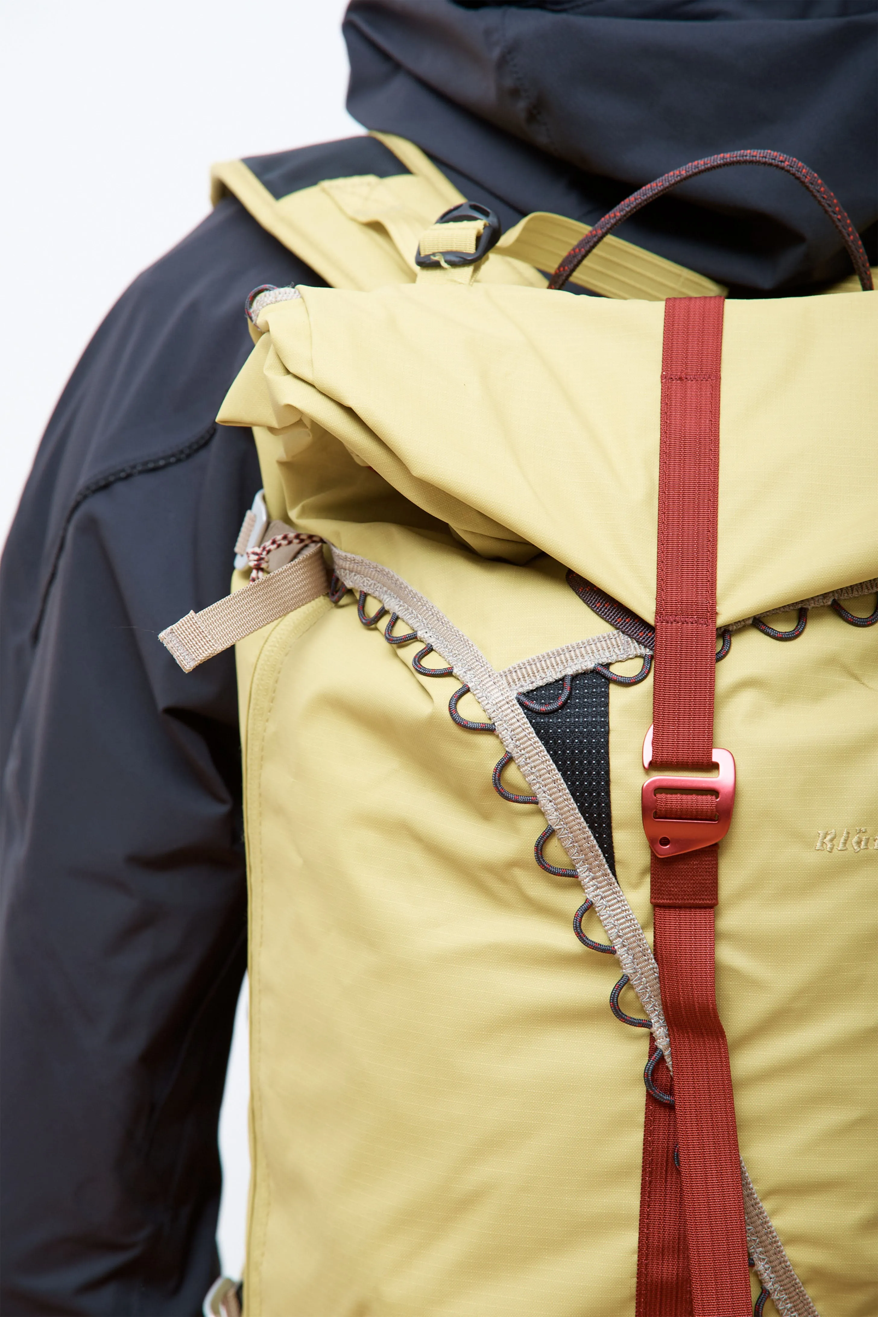 197 Retina Mountain Backpack Pine Sprout