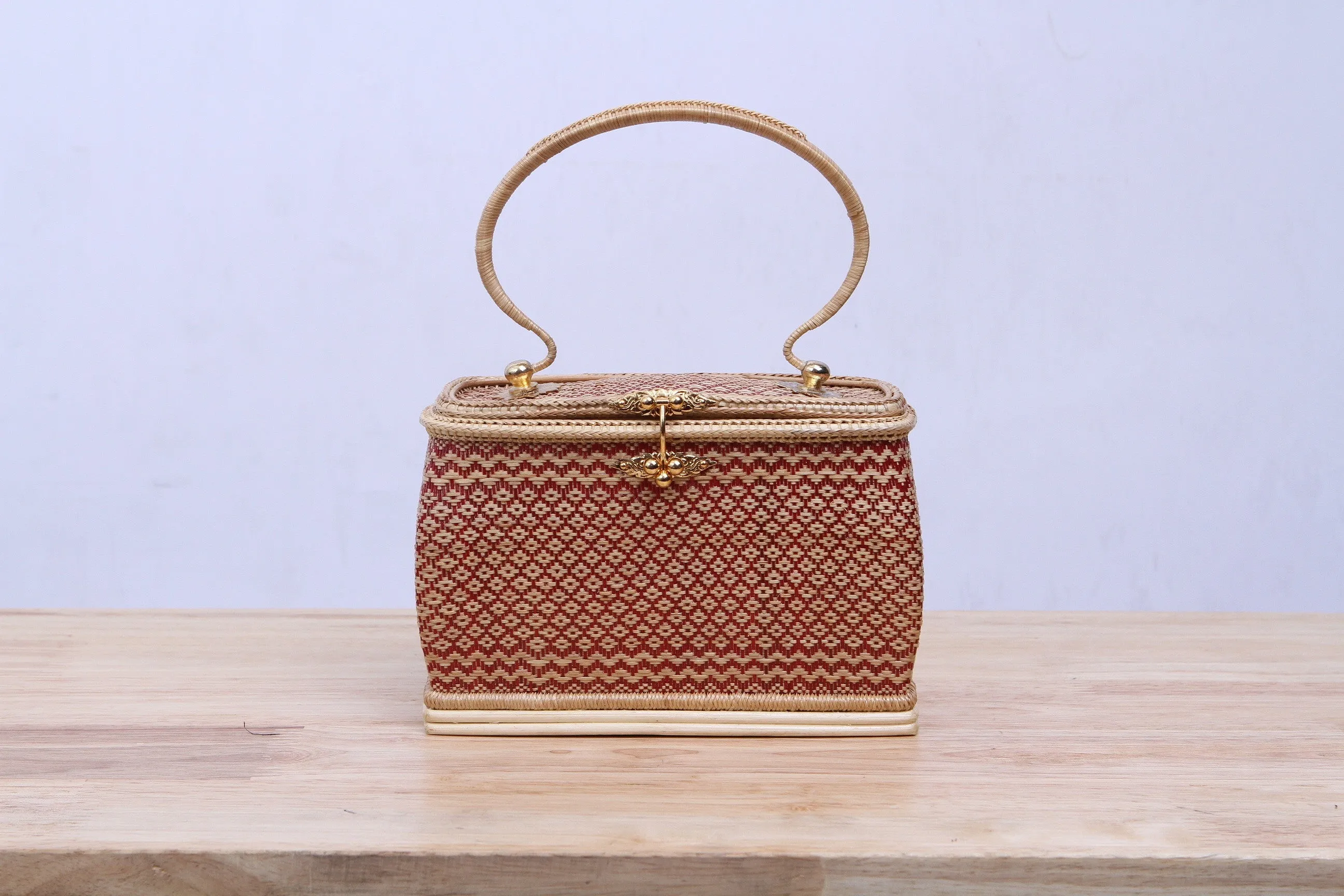 A handmade fineness wicker handbag