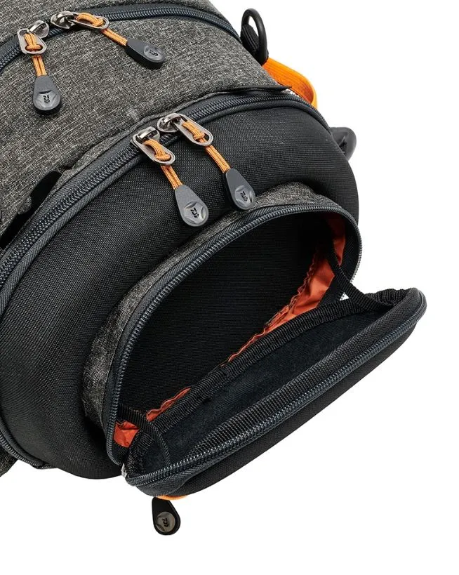 New Daiwa Waist Bag / Fishing Bag / Pack - DWP-1