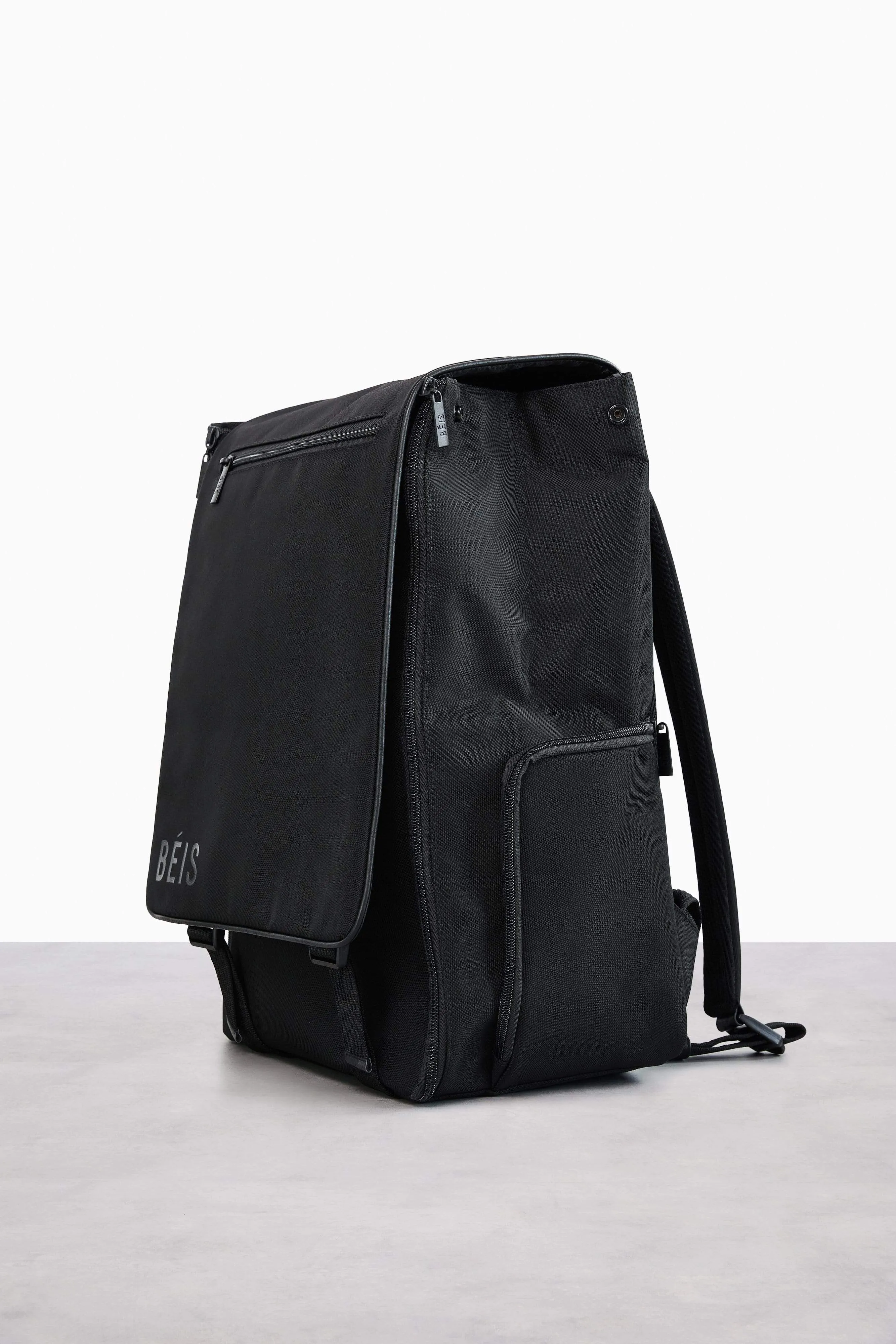 The Hanging Backpack in Black