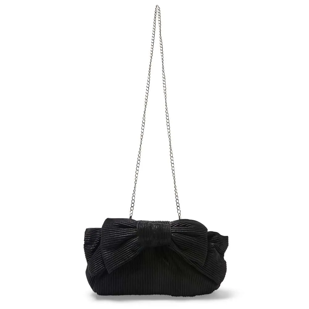 Veda Clutch in Black Pleat